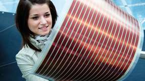 Flexible Solarzellen eröffnen neue Perspektiven, Sonnenlicht zur Stromgewinnung zu nutzen.