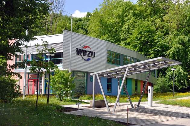 Außenansicht: Weiterbildungszentrum für innovative Energietechnologien der Handwerkskammer Ulm