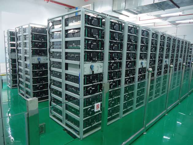 Großspeicheranlage aus der Produktreihe BYD im chinesischen Shenzen.