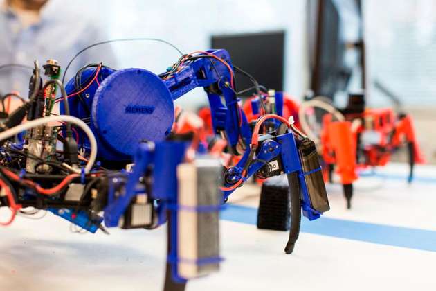 In den Siemens-Laboren in Princeton tüftelt man an Spinnenrobotern mit Druckdüsen – krabbelnden 3D-Druckern für die Industrie.