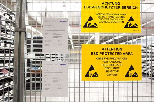 Seit Ende 2013 verfügt Conrad über eine vom TÜV Nord zertifizierte ESD-Abwicklung und einen modernen EPA-Bereich (Electrostatic Protected Area). 