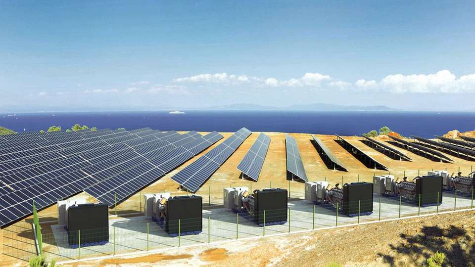 Sonnenenergie ist umweltfreundlich, steht aber nicht kontinuierlich und planbar zur Verfügung. Abhilfe können Dieselaggregate schaffen, die kontinuierlich Strom erzeugen.