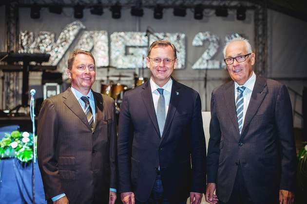 Wolfgang und Sven Hohorst (links) mit Ministerpräsident Bodo Ramelow (Mitte).