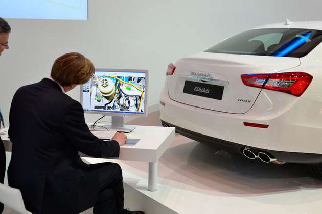 Mit lautstarken Demonstrationen machte dieser Maserati Ghibli auf sich und auf die Digitalisierung in der Fertigung aufmerksam: Im Rechner ist sein digitaler Zwilling zu finden.