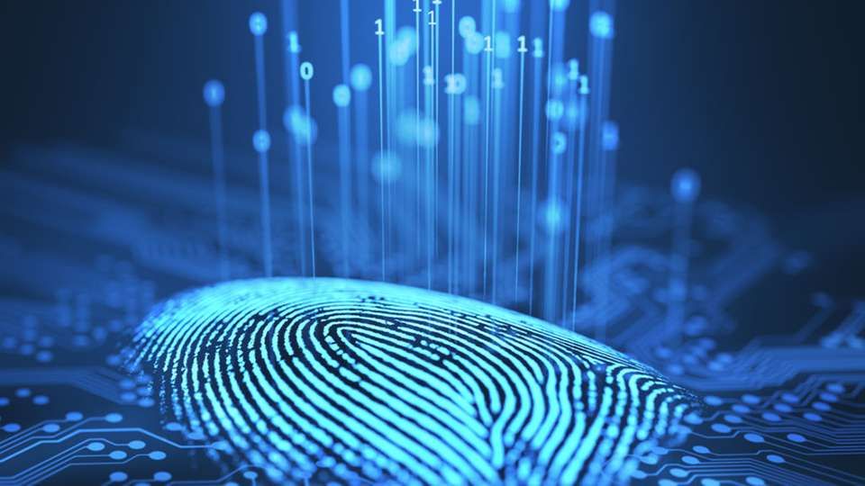 Die neuen Fingerprint-Sensoren sind mit einer Auflösung von 1600 dpi dreimal so genau, wie es der FBI verlangt.