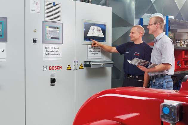 Die Bosch Anlagensteuerung umfasst die Steuerungen der einzelnen Kessel und deren Sicherheitsketten, die Folgesteuerung und die Wasseraufbereitung der Mehrkesselanlage, das übergeordnete Leitsystem zur Visualisierung, Aufzeichnung und Auswertung der Betriebsdaten sowie eine Schnittstelle für Direktmeldungen an den technischen Leiter. 