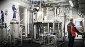 Das neue Hydriertechnikum erlaubt es, industrielle Hydrierprozesse realistisch nachzubilden.