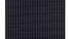 Das neue Solarmodul zeichnet sich durch seine komplett schwarze Optik aus.