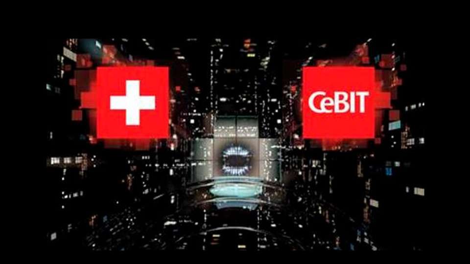 Traumpaar: Farblich harmonieren die Schweizer Flagge und das CeBIT-Logo der Deutschen Messe jedenfalls.