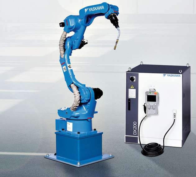 Safety-Features in der Robotersteuerung gewährleisten beim direkten Kontakt zwischen Mensch und Roboter höchste Sicherheitsstandards. 