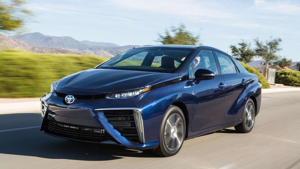 Toyota Mira: Das Brennstoffzellenauto kommt noch in diesem Jahr bei uns auf den Markt.