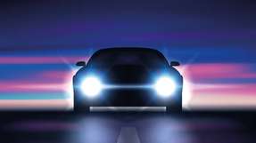 Die in Fahrzeugen verbaute Lichttechnik dient nicht nur dem Design, sondern auch maßgeblich der Sichtbarkeit für andere Verkehrsteilnehmer.