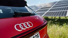 Mit 2nd-Life-Batterien von Audi will EnBW Strom aus PV- und Windparks speichern.