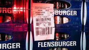 Zerknitterte, eingerissene und reflektierende Barcodes: Die Flensburger Brauerei brachte einige Herausforderungen in ihrem Logistikzentrum mit.