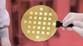 Mikrochips immer kleiner und leistungsfähiger machen: mithilfe eines neuen Elektronen-Multistrahl-Maskenschreibers kein Problem.