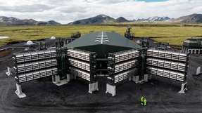 Die größte Kohlendioxid-Filteranlage ist in Island in Betrieb gegangen und kann im Vollbetrieb 36.000 t  CO2 pro Jahr aus der Luft zu filtern.