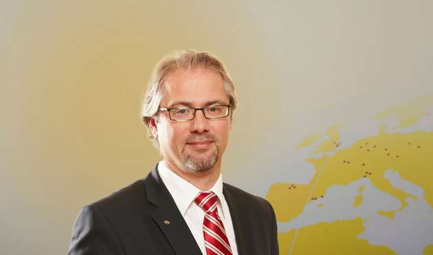 Stefan Raff, Sales Manager Robomachine, Fanuc Deutschland. 