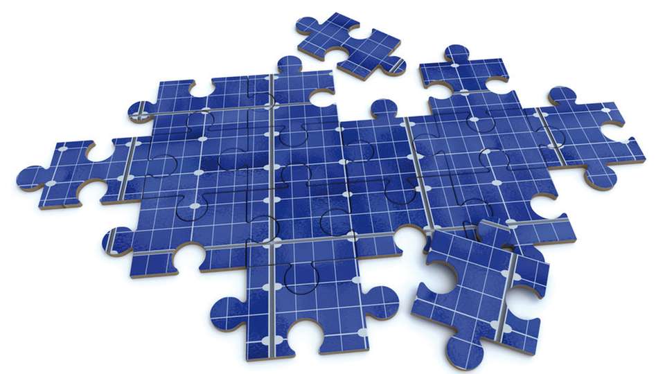 Solarsystem: Mit richtiger Planung und passenden Konstruktionen lohnen sich Solaranlagen trotz unterschiedlichster Dachtypen.