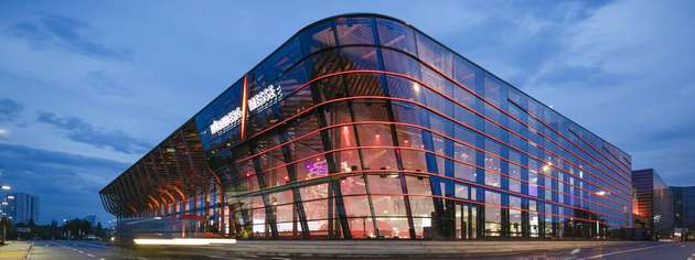 Die internationalen Fachbesucher – darunter 2024 rund 14.700 aus dem Ausland – profitieren vom breiten Angebot an Lösungen, Fachvorträgen und Live-Demonstrationen. 