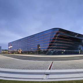 Auf Ständen, Touren und Stages werden den Besuchern fundierte Informationen und praxisnahes Wissen zu Industrial AI und weiteren aktuellen Themen vermittelt.