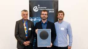 Drei aus dem Gewinnerteam (v.l.n.r.): Prof. Dr. Christoph Busch, Daniel Fischer, Prof. Dr. Christian Rathgeb