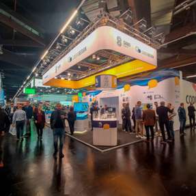 Auf der SPS stehen bei Sabo Mobile IT neben KI-Agenten und Virtual Reality auch Sprachsteuerung und das Internet der Dinge im Fokus.