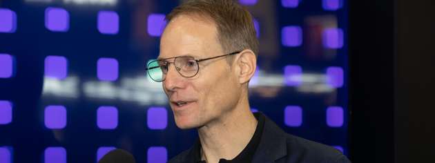 Leonard Kaup, Account Manager Enterprise Sales bei Genua, im Interview mit der Roten Couch.