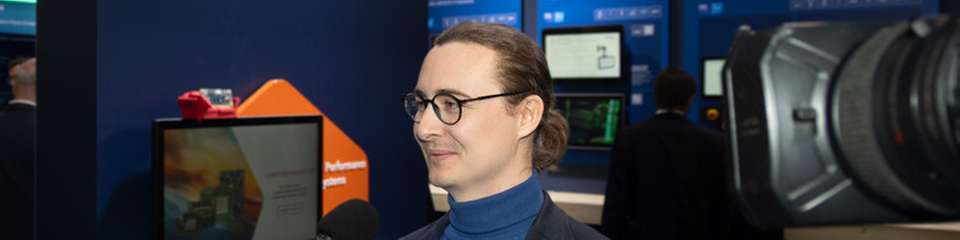 Florian Drittenthaler, Product Line Manager bei Congatec, im Interview mit der Roten Couch!