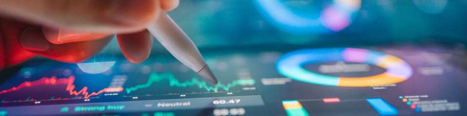 Digitale Unterstützung im Schaltschrankbau durch SelosPLAN, EPLAN-Daten sowie vorkonfigurierte Klemmenleisten.