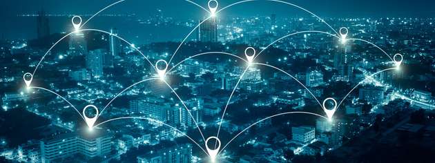 Ein rein zentraler Monitoring-Server, der alle Systeme über alle Standorte hinweg überwacht, wirkt auf den ersten Blick effizient. In der Praxis zeigt sich jedoch schnell, dass dieser Ansatz bei verteilter IT-Infrastruktur einige Schwächen hat.