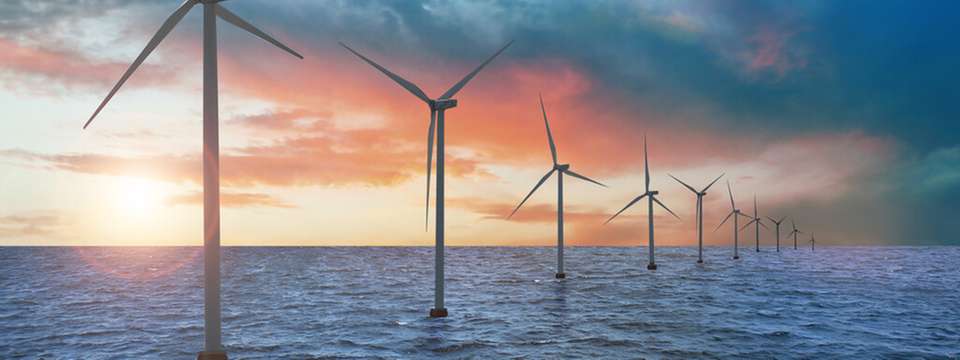 Wo konventionelle Fundamente an ihre Grenzen stoßen, kann Floating Wind zum Einsatz kommen.