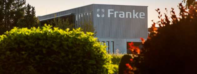 Franke richtet sich konsequent auf kundenspezifische Systemlösungen, digitale Services und eine resiliente europäische Lieferkette aus.