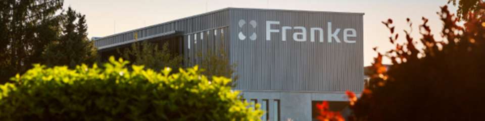 Franke richtet sich konsequent auf kundenspezifische Systemlösungen, digitale Services und eine resiliente europäische Lieferkette aus.