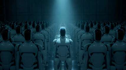 In der Industrie übernehmen humanoide Roboter bereits einfache Tätigkeiten und in Zukunft sollen sie noch mehr Aufgaben übernehmen.