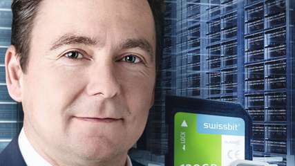 Silvio Muschter arbeitete als Elektroingenieur für Bosch und Siemens, bevor er 2001 als Teil des Gründungsteams die Swissbit AG mit ins Leben gerufen hat. Als Entwicklungsleiter, CTO, COO und seit 2017 als CEO prägte er deren Aufstieg zum größten europäischen Anbieter anspruchsvoller Lösungen für das Speichern und den Schutz von Daten.