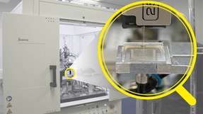 Mit dem CO2-Laserschweißen werden zuverlässige Faserkopplungen für die Medizintechnik geschaffen.