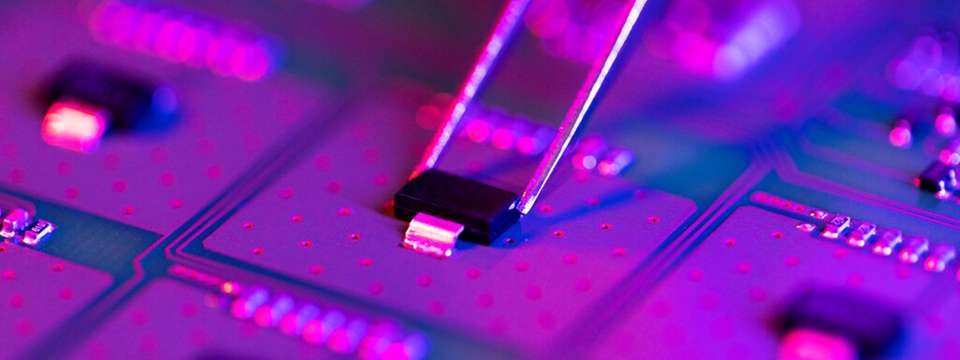 Intelligente Systeme, Automatisierung und nachhaltige Materialien prägen die Trends auf der Productronica / Semicon 2025.