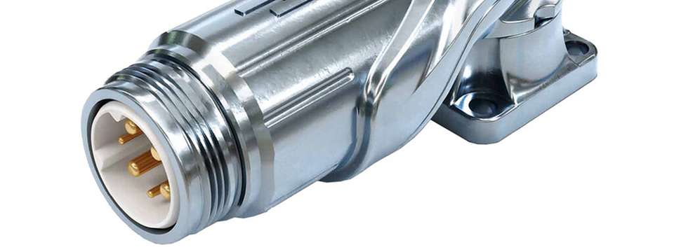 Klein aber leistungsstark: Der neue Winkelsteckverbinder M16 für Ströme bis 25 Ampere steht auf der SPS bei HUMMEL im Fokus. Mit einer Bauhöhe von knapp 22 mm ist er der flachste Gerätesteckverbinder seiner Klasse.