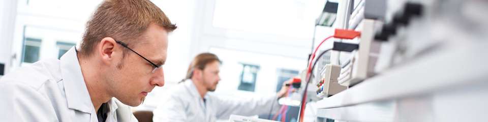 Die methodische Überprüfung der Schaltnetzteile sichert die Stabilität des Gesamtsystems und vermeidet Fehlverhalten.