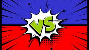 Zwar verdoppelt PCIe 5.0 die Bandbreite gegenüber PCIe 4.0, in der Industrie stößt es jedoch oft an thermische und integrative Grenzen: Ohne ausreichende Kühlung droht eine Drosselung. Deshalb sind PCIe-4.0-SSDs mit 4-Kanal-NAND häufig die robustere Wahl, wenn es um konstante Leistung und Zuverlässigkeit geht.