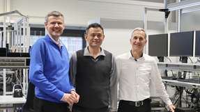 Von links: Herr Jürgen Rauscher, GF Spectra, Herr Brandon Chien, GF Cincoze, Herr Klaus Rottmayr, GF Spectra.