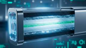 Neue Batteriematerialien rücken Separatoren, Elektrolyte und Elektroden in den Fokus: Maßgeschneiderte Polymerelektrolyte, PFAS-freie Membranen/Separatoren sowie biobasierte Carbonmaterialien sollen Sicherheit, Lebensdauer und Nachhaltigkeit künftiger Zellen verbessern.