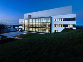 Mit der Pilotlinie WISENT entsteht im neuen Forschungsgebäude INCYTE eine hochmoderne Umgebung für die Entwicklung intelligenter Sensoren.