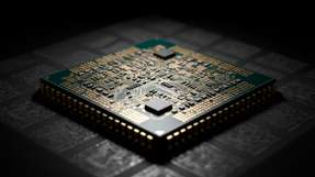 Hochleistungschips wie dieser bilden die Grundlage für skalierbare KI-Recheninfrastruktur. Socionext entwickelt auf Basis von TSMCs A14-Prozesstechnologie ein Multi-Core-Chiplet, das CPU- und xPU-Architekturen für Hyperscale-Rechenzentren validieren soll.