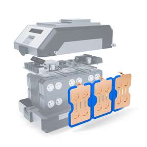 Die Explosionsdarstellung zeigt den Aufbau eines Battery Packs mit Zellverbinder-Platten und integrierten Elastomer-Komponenten. Connector Seals bündeln elektrische Kontaktierung, Isolation, Abdichtung und mechanische Führung in einer modularen Lösung.