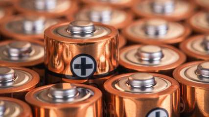 Unter den LI-Batterie-Alternativen stechen Zink-Batterien aufgrund der weitaus größeren Verfügbarkeit von Zinksowie ihrer geringen Toxizität und hohen Sicherheit hervor.