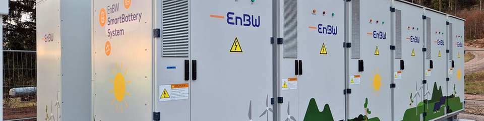 Die Batteriespeicher am Windpark Häusern: Die erzeugten Strommengen aus dem Windpark Häusern lassen sich durch den Speicher flexibler einspeisen.