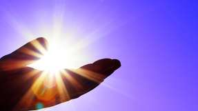 PV-Anlagen mit integriertem Batteriespeicher sichern Netzstabilität und eröffnen neue Geschäftsmodelle – Co-Location gilt als Schlüssel für die Energiezukunft.