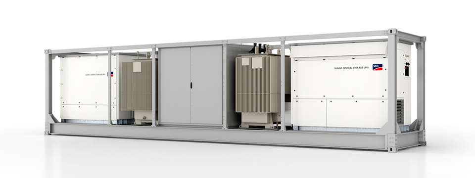 Die 40-Fuß-MVPS vereint alle zentralen Mittelspannungskomponenten für PV- und BESS-Großanlagen in einer kompakten Einheit.