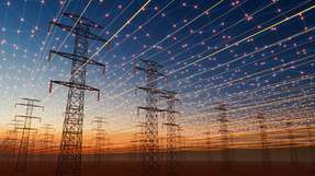 In dem Positionspapier „Grid-Forming Readiness“ des Fraunhofer IEE wird der Begriff Grid-Forming Readiness als Vorhalte- und Klassifizierungskategorie eingeführt. Dabei werden große MS-Batteriespeicher als Einstiegspunkt hervorgehoben.